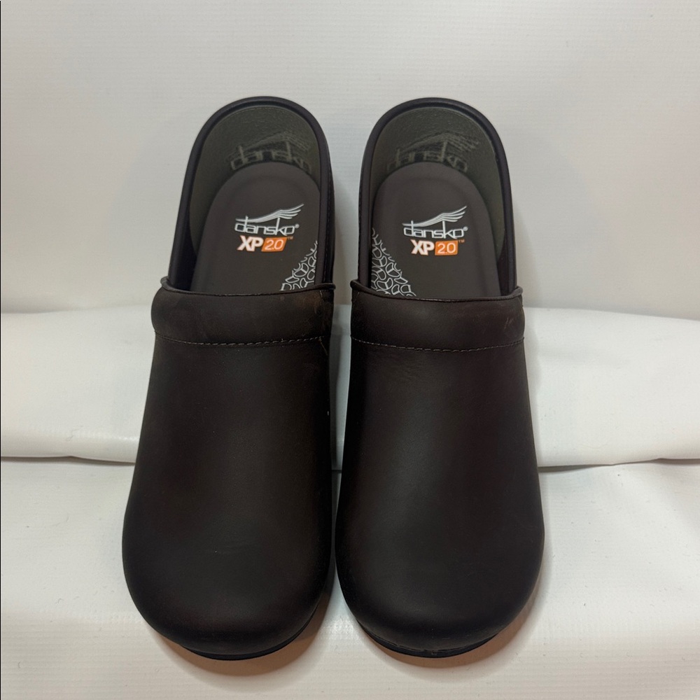 Dansko XP 2.0 Dark Brown Clogs